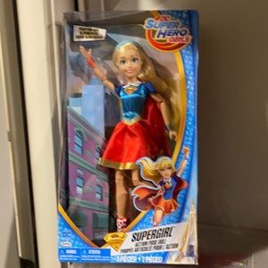 DC Superhero girls Supergirl